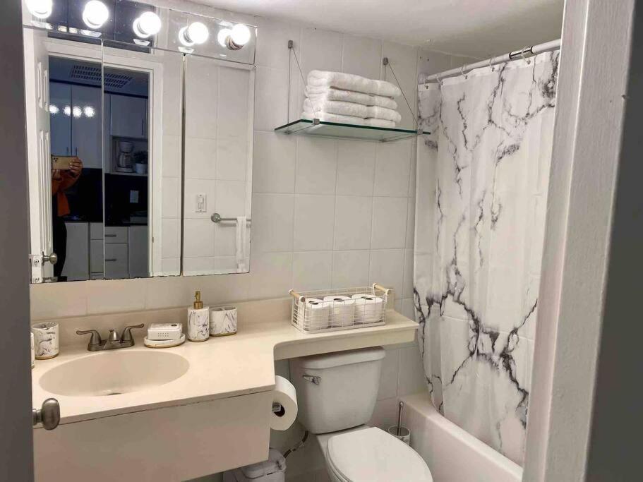 Alojamiento Con Balcon Hacia La Playa 115 Miami Beach Exterior foto